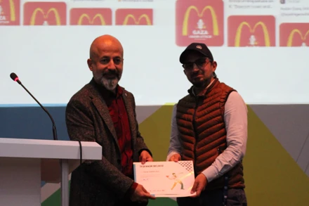 "FİLİSTİN MÜCADELESİ ve AFİŞ" konulu Konferans gerçekleştirildi